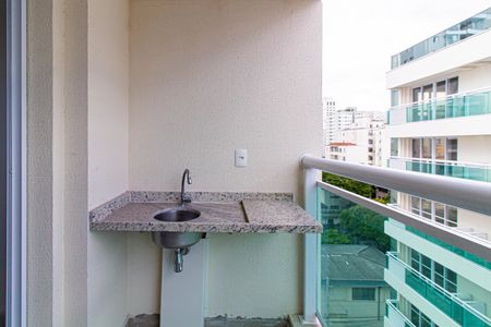 Apartamento à venda com 41m², 1 quarto e 1 vaga Apartamento à venda com 41m², 1 quarto e 1 vagaVaranda