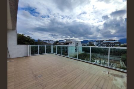 Apartamento para alugar com 278m², 4 quartos e 3 vagas Apartamento para alugar com 278m², 4 quartos e 3 vagasVaranda