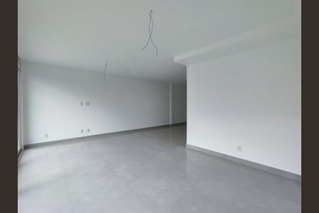 Apartamento para alugar com 278m², 4 quartos e 3 vagas Apartamento para alugar com 278m², 4 quartos e 3 vagasSala