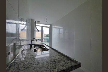 Apartamento para alugar com 278m², 4 quartos e 3 vagas Apartamento para alugar com 278m², 4 quartos e 3 vagasCozinha