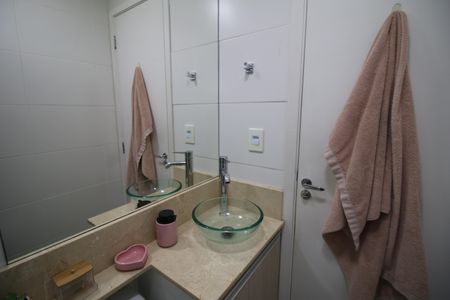 Apartamento à venda com 175m², 3 quartos e 2 vagasBanheiro Social