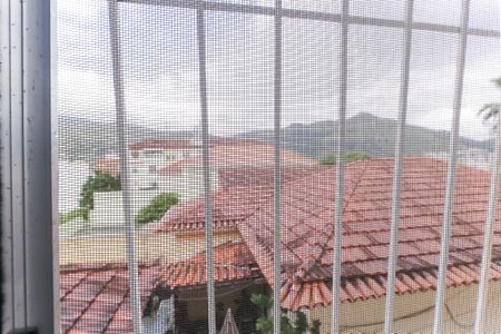 Apartamento à venda com 76m², 2 quartos e sem vagaSala vista