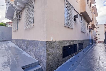Apartamento à venda com 76m², 2 quartos e sem vagaHall de entrada