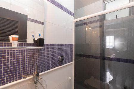 Apartamento à venda com 182m², 4 quartos e 1 vaga Apartamento à venda com 182m², 4 quartos e 1 vagaBanheiro 2