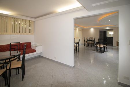 Apartamento à venda com 182m², 4 quartos e 1 vaga Apartamento à venda com 182m², 4 quartos e 1 vagaÁrea comum - Salão de festas
