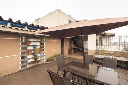 Apartamento à venda com 182m², 4 quartos e 1 vaga Apartamento à venda com 182m², 4 quartos e 1 vagaCobertura