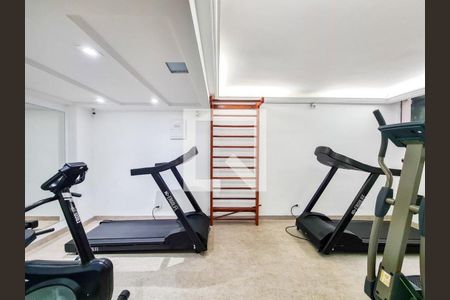 Apartamento à venda com 182m², 4 quartos e 1 vaga Apartamento à venda com 182m², 4 quartos e 1 vagaÁrea comum - Academia