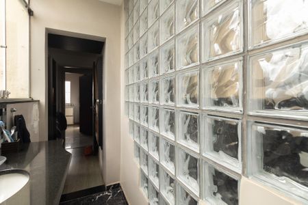 Apartamento à venda com 182m², 4 quartos e 1 vaga Apartamento à venda com 182m², 4 quartos e 1 vagaBanheiro da Suíte 1