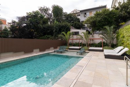 Studio para alugar com 30m², 1 quarto e sem vaga Studio para alugar com 30m², 1 quarto e sem vagaÁrea comum - Piscina