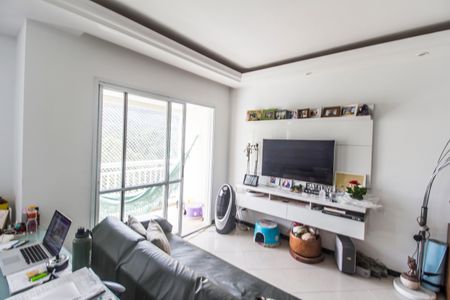 Apartamento à venda com 94m², 2 quartos e 1 vaga Apartamento à venda com 94m², 2 quartos e 1 vagaSala de TV