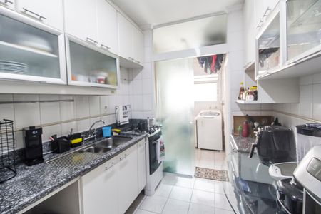 Apartamento à venda com 94m², 2 quartos e 1 vaga Apartamento à venda com 94m², 2 quartos e 1 vagaCozinha