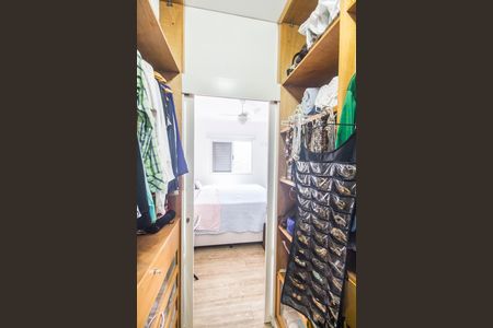 Apartamento à venda com 94m², 2 quartos e 1 vaga Apartamento à venda com 94m², 2 quartos e 1 vagaCloset da suíte