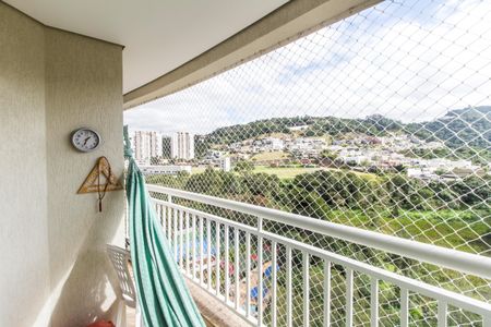 Apartamento à venda com 94m², 2 quartos e 1 vaga Apartamento à venda com 94m², 2 quartos e 1 vagaVaranda