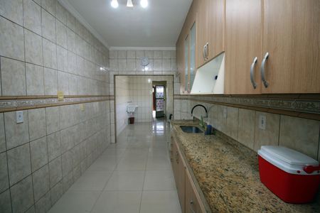 Apartamento à venda com 125m², 2 quartos e 2 vagasCozinha