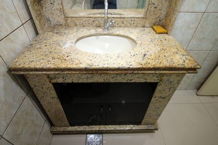 Apartamento à venda com 125m², 2 quartos e 2 vagasBanheiro Social