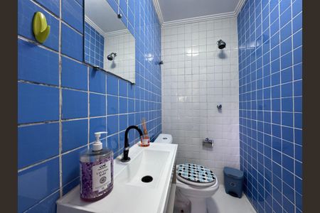 Casa de condomínio à venda com 280m², 4 quartos e 3 vagas Casa de condomínio à venda com 280m², 4 quartos e 3 vagasÁrea externa