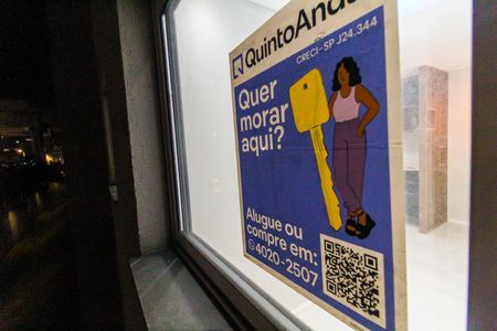 Apartamento à venda com 37m², 2 quartos e sem vagaPlaquinha na janela