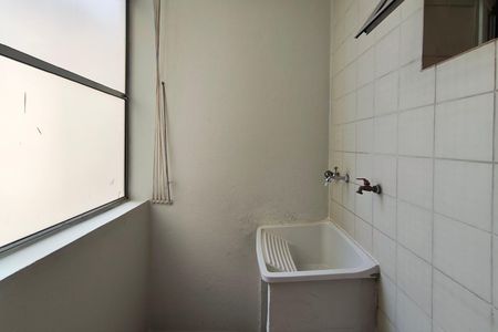 Apartamento à venda com 60m², 2 quartos e 1 vagaÁrea de Serviço