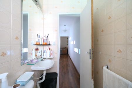 Casa à venda com 143m², 2 quartos e 5 vagasBanheiro Social