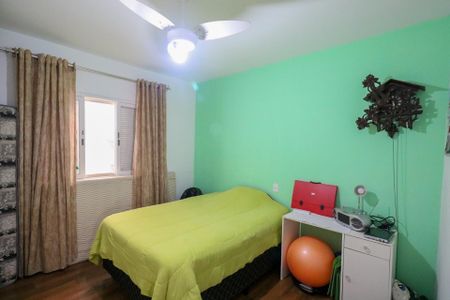 Casa à venda com 143m², 2 quartos e 5 vagasQuarto 2