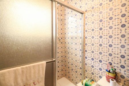 Casa à venda com 143m², 2 quartos e 5 vagasBanheiro de Serviço