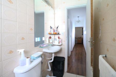 Casa à venda com 143m², 2 quartos e 5 vagasBanheiro Social