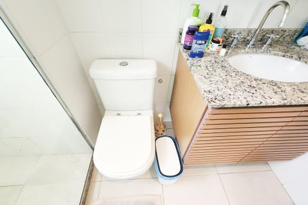 Apartamento à venda com 125m², 3 quartos e 2 vagasBanheiro da suite