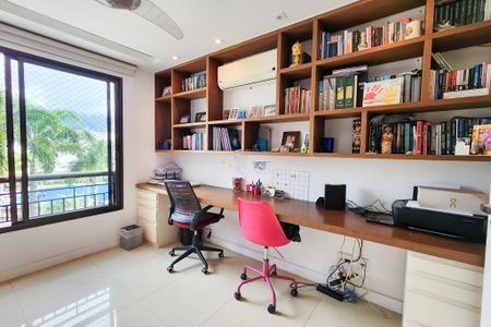 Apartamento à venda com 125m², 3 quartos e 2 vagasQuarto 2