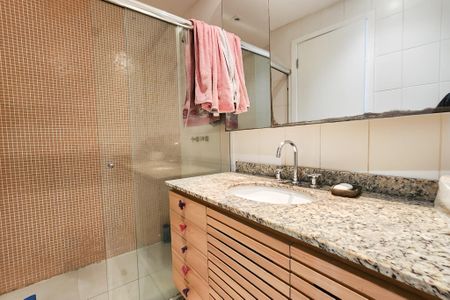 Apartamento à venda com 125m², 3 quartos e 2 vagasBanheiro