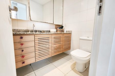 Apartamento à venda com 125m², 3 quartos e 2 vagasBanheiro