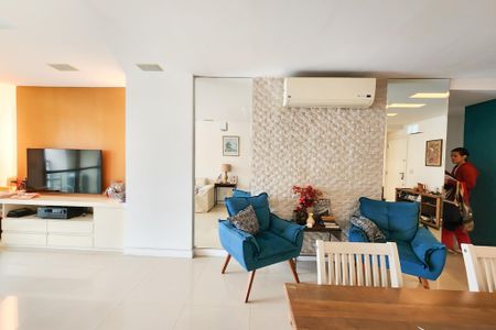 Apartamento à venda com 125m², 3 quartos e 2 vagasSala