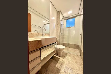 Apartamento à venda com 243m², 4 quartos e 2 vagasBanheiro 1