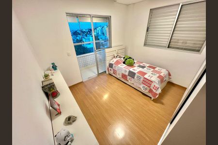Apartamento à venda com 243m², 4 quartos e 2 vagasQuarto 2