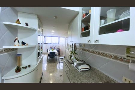 Apartamento à venda com 214m², 5 quartos e 4 vagas
