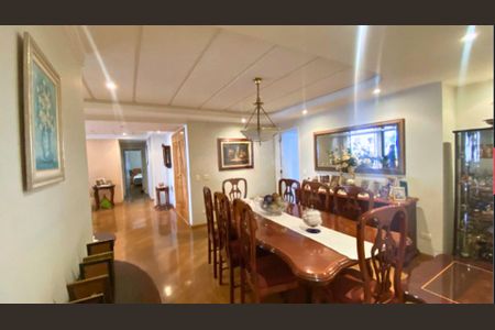 Apartamento à venda com 214m², 5 quartos e 4 vagas