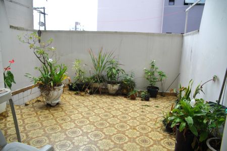 Casa à venda com 150m², 3 quartos e 2 vagasÁrea de Serviço