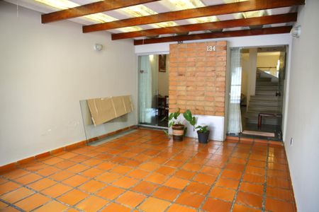 Casa à venda com 150m², 3 quartos e 2 vagasGaragem