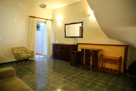 Casa à venda com 150m², 3 quartos e 2 vagasSala