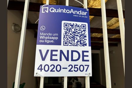 Casa à venda com 150m², 3 quartos e 2 vagas Casa à venda com 150m², 3 quartos e 2 vagasFachada - Placa