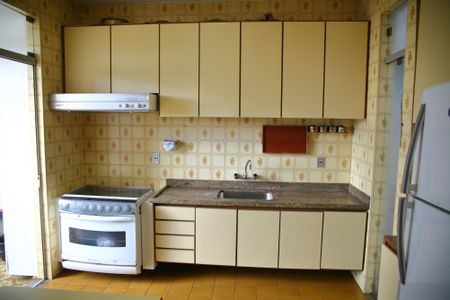 Casa à venda com 150m², 3 quartos e 2 vagasCozinha