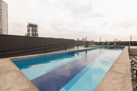 Studio à venda com 27m², 1 quarto e sem vaga Studio à venda com 27m², 1 quarto e sem vagaCondomínio - Piscina