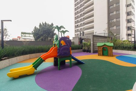 Studio à venda com 27m², 1 quarto e sem vaga Studio à venda com 27m², 1 quarto e sem vagaCondomínio - Playground