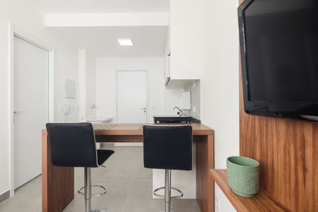 Studio à venda com 27m², 1 quarto e sem vaga Studio à venda com 27m², 1 quarto e sem vagaSala