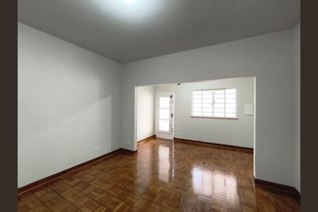 Casa para alugar com 155m², 3 quartos e 1 vaga Casa para alugar com 155m², 3 quartos e 1 vagaSala