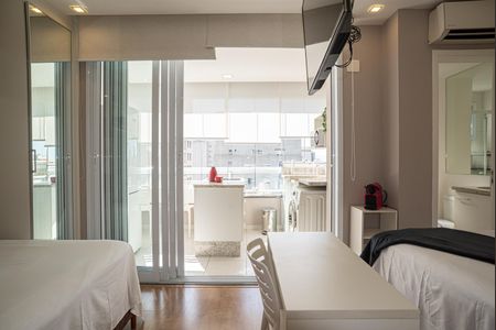 Studio para alugar com 29m², 1 quarto e 1 vaga Studio para alugar com 29m², 1 quarto e 1 vagaStudio