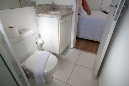 Studio para alugar com 29m², 1 quarto e 1 vaga Studio para alugar com 29m², 1 quarto e 1 vagaBanheiro