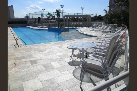 Apartamento à venda com 82m², 2 quartos e 2 vagasPiscina