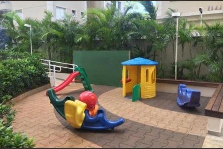 Apartamento à venda com 82m², 2 quartos e 2 vagasCozinha