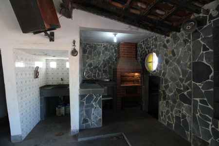 Casa de condomínio à venda com 374m², 4 quartos e 2 vagasTerraço: Churrasqueira