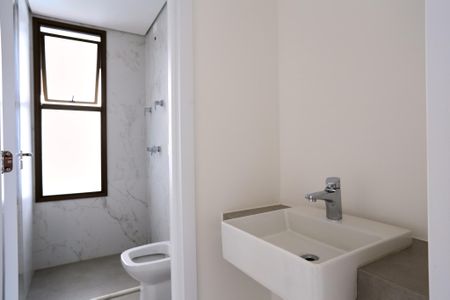 Apartamento à venda com 88m², 3 quartos e 2 vagasBanheiro da Semi Suíte 1 e 2